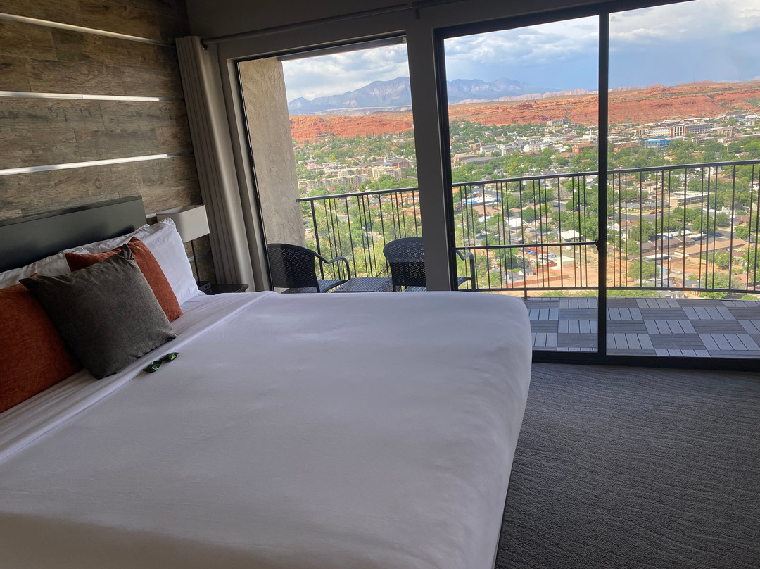 Inn on The Cliff主图