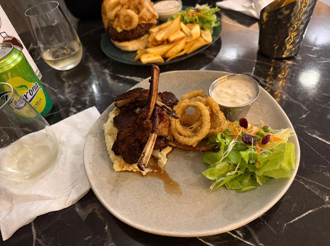 Gourmet Avenue