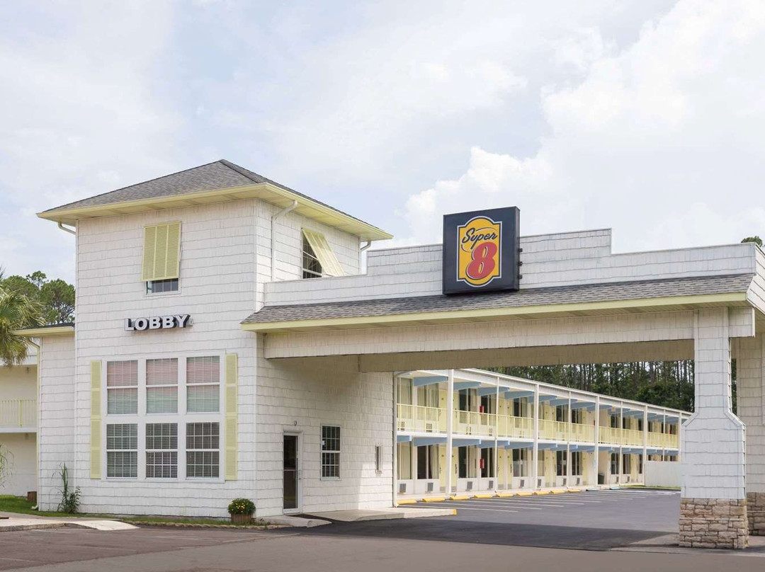 Super 8 By Wyndham Kingsland I-95/Naval Base Area