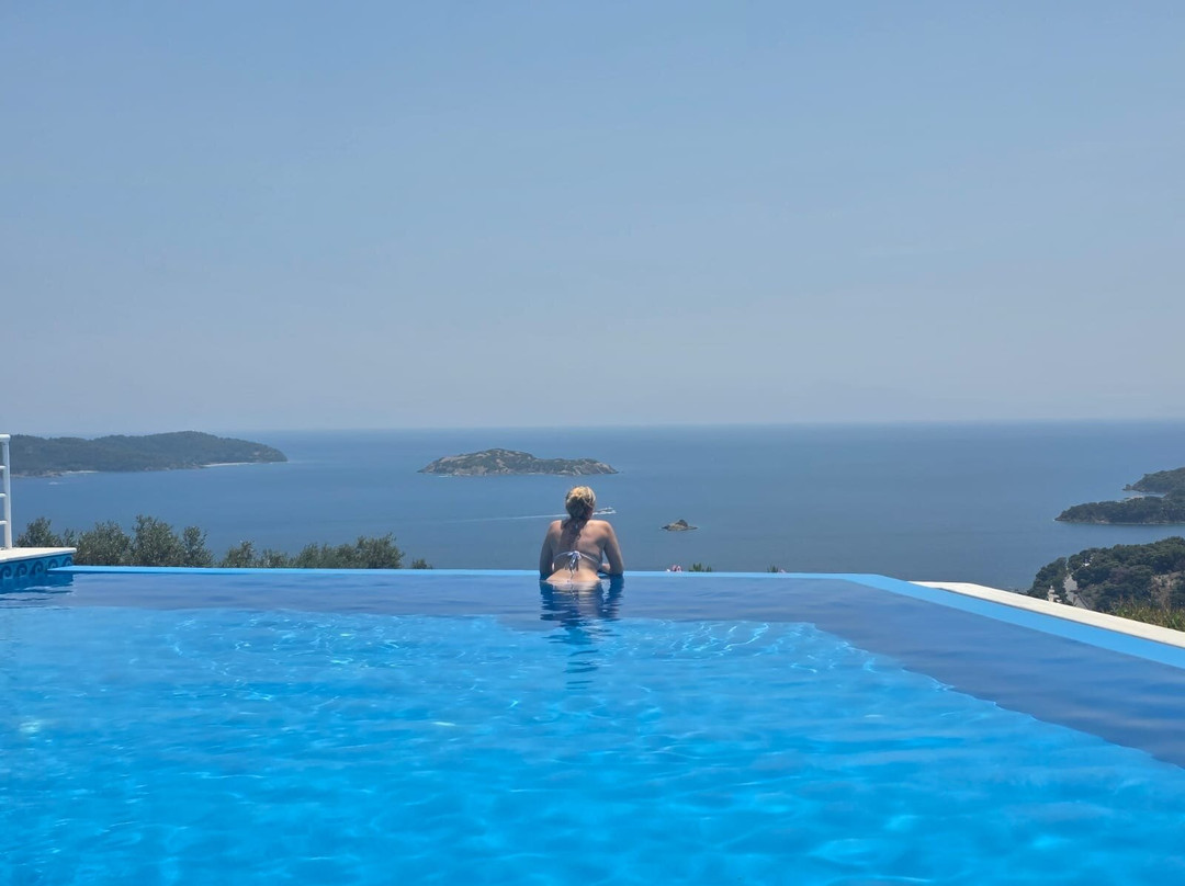 Golden Hill Studios主图