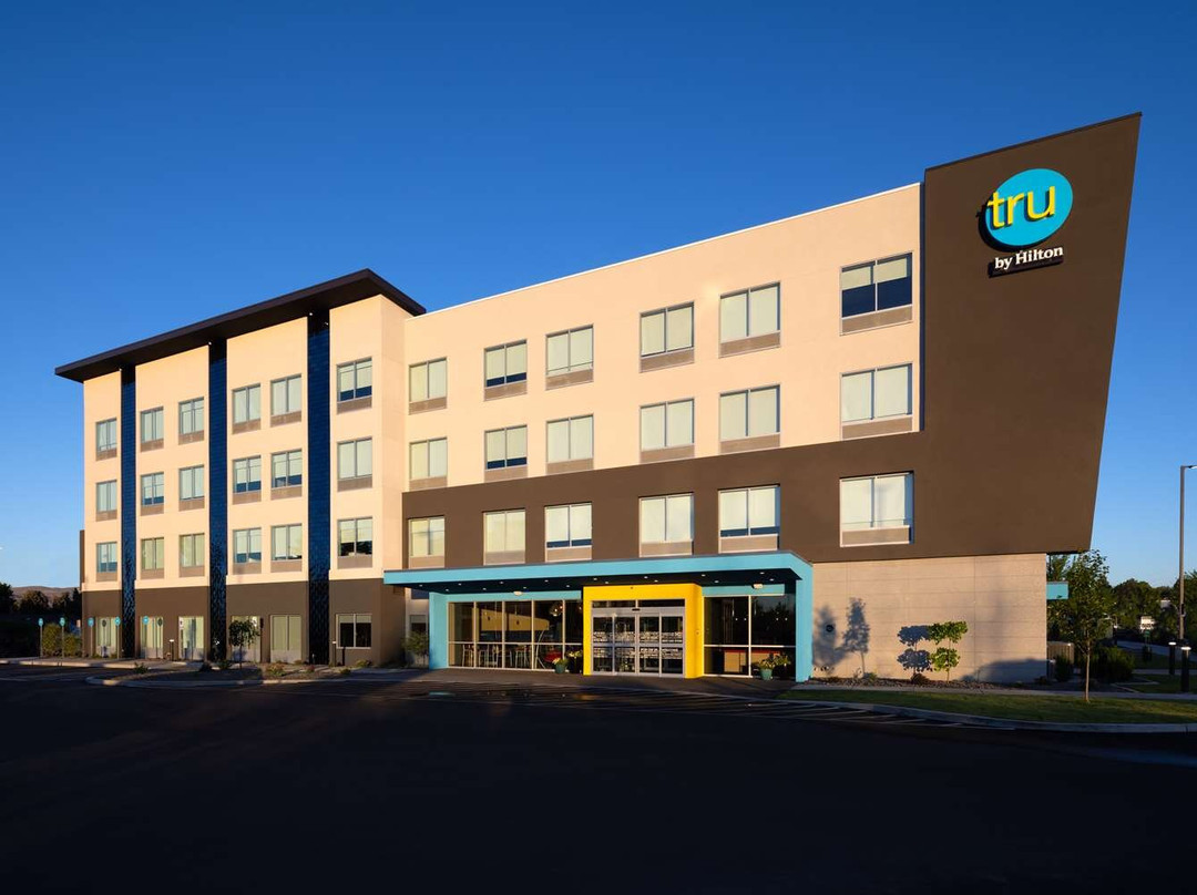 Tru by Hilton Yakima Airport