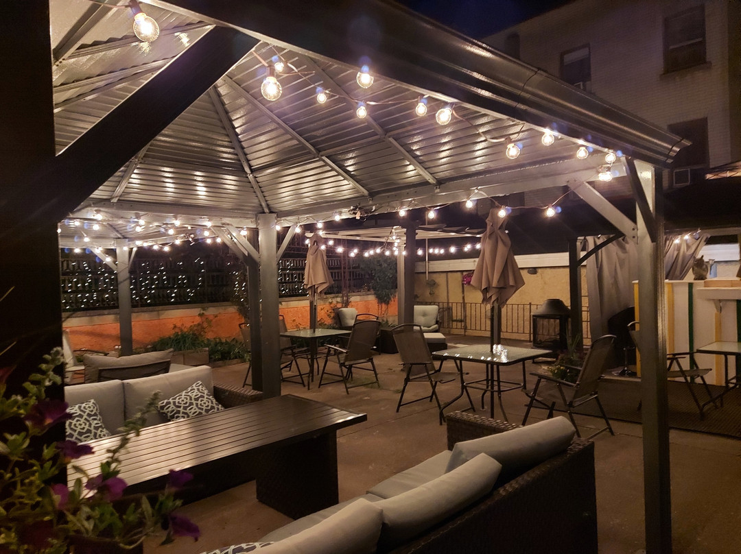 Wiarton餐馆和美食-Pacific Hotel