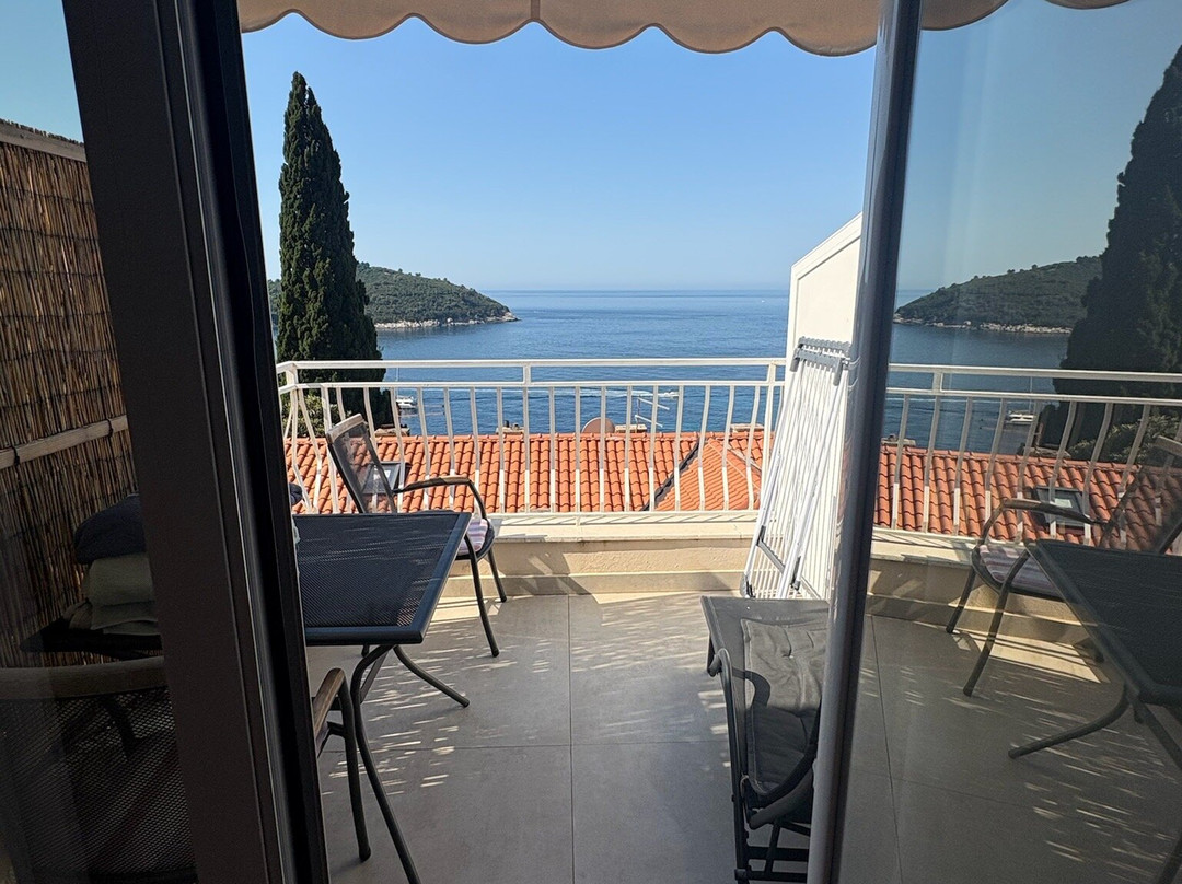 Villa Leoni Apartments主图