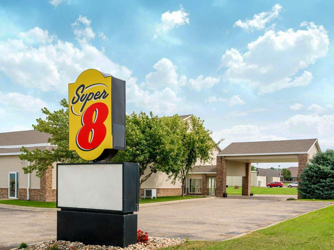 Super 8 by Wyndham Beresford