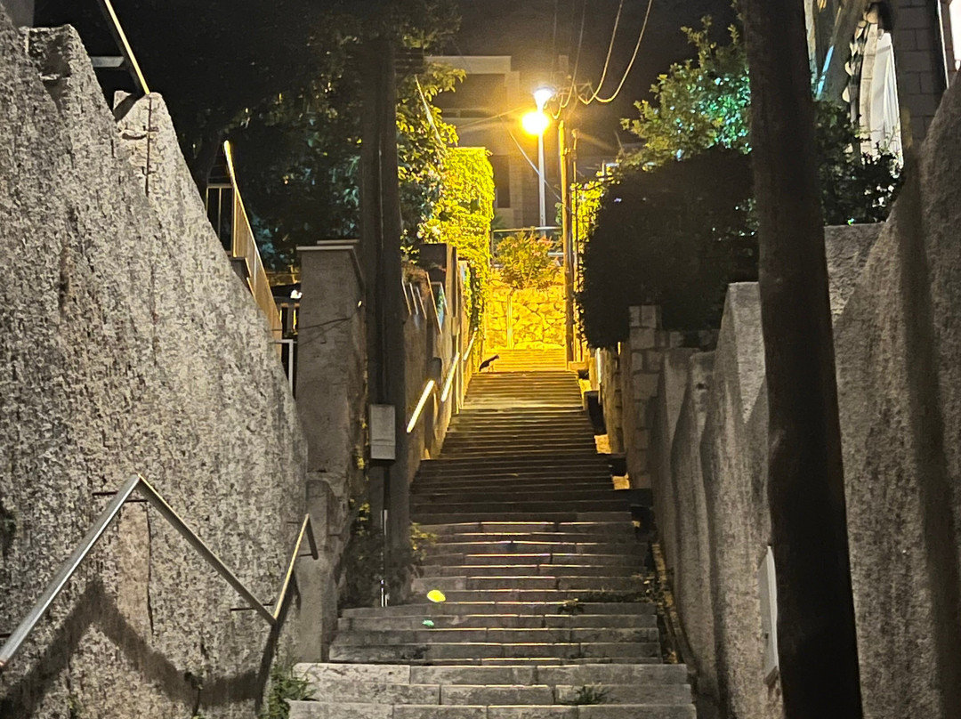 Villa Leoni Apartments主图