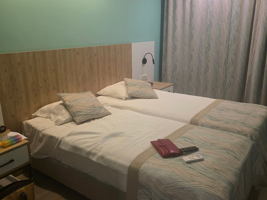 Villa Sunflower Hotel主图