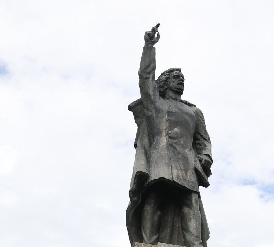 Statue of Andrei Muresanu-Bistrita必去景点