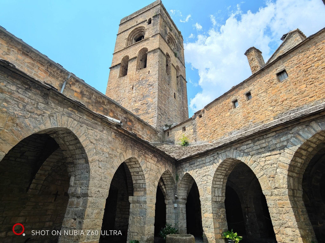 Iglesia de Santa Maria-艾因萨必去景点