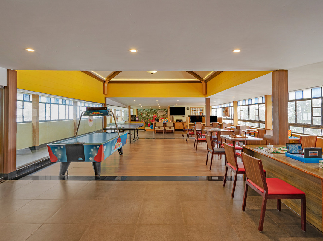 亚尔考德-罗克佩奇斯特灵假日酒店主图