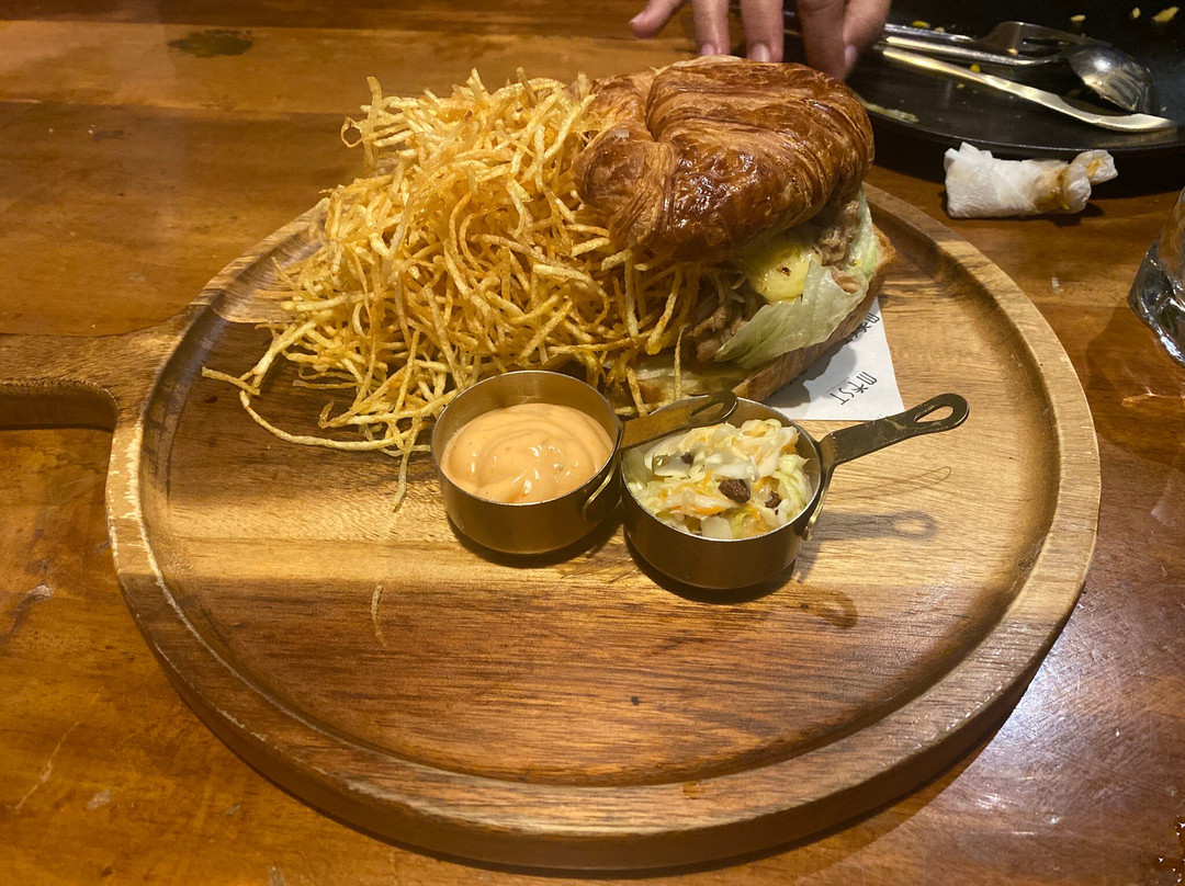 Mist Cafe and Restaurant