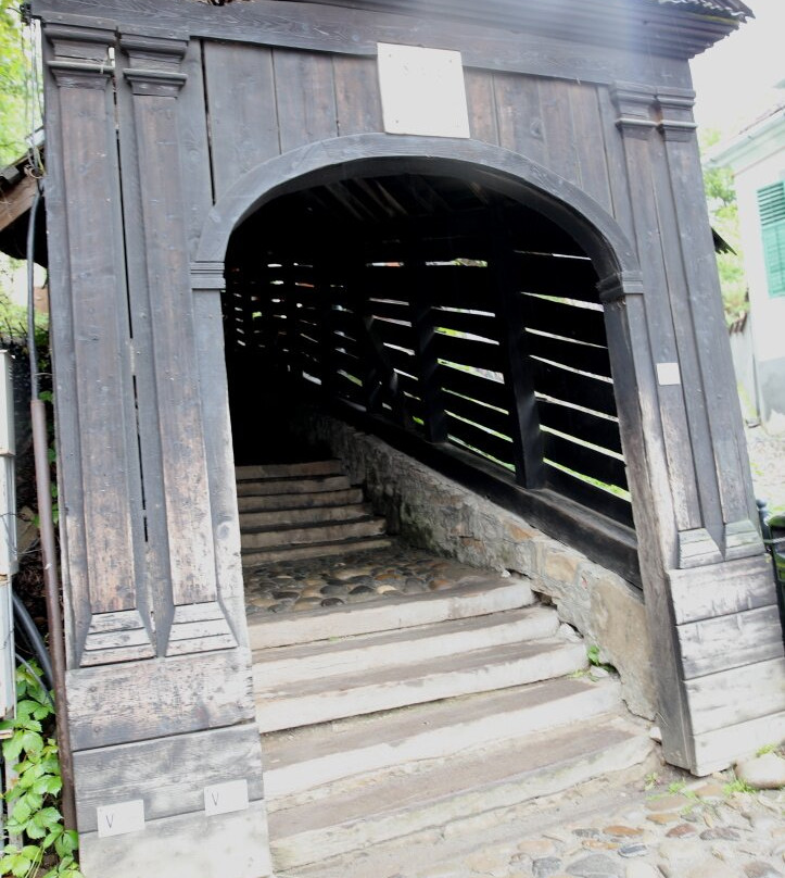 Scara Acoperita-Covered Stairway-锡吉索拉必去景点