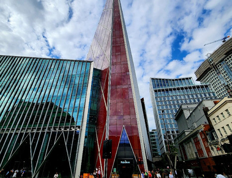 主教广场-伦敦必去景点