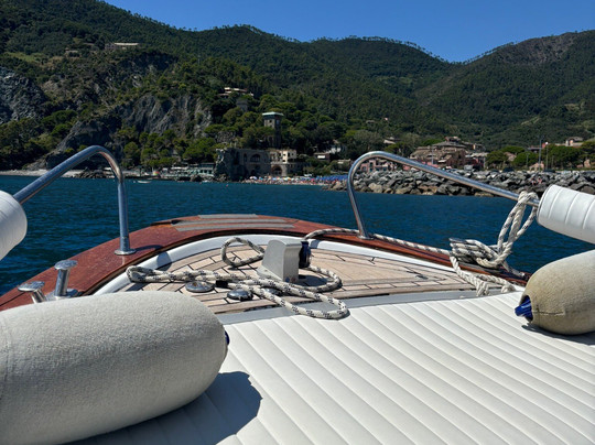 Crazy Boat Cinque Terre-拉斯佩齐亚必去景点