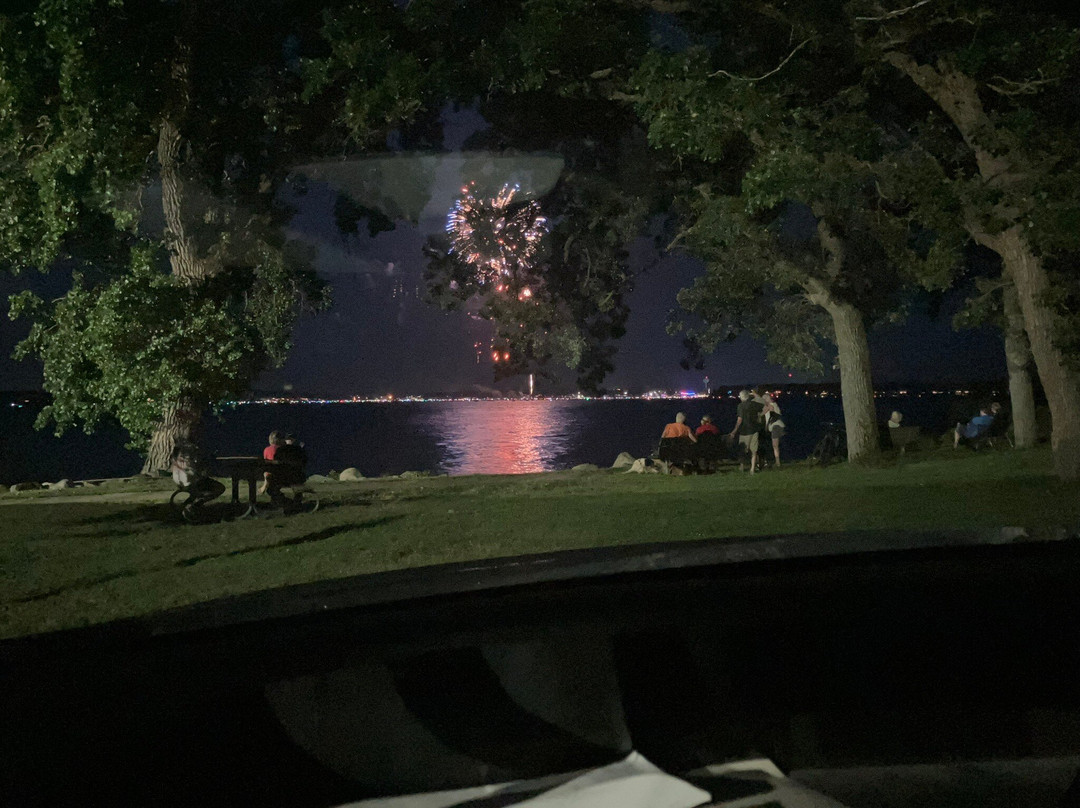 Gull Point State Park-Milford必去景点