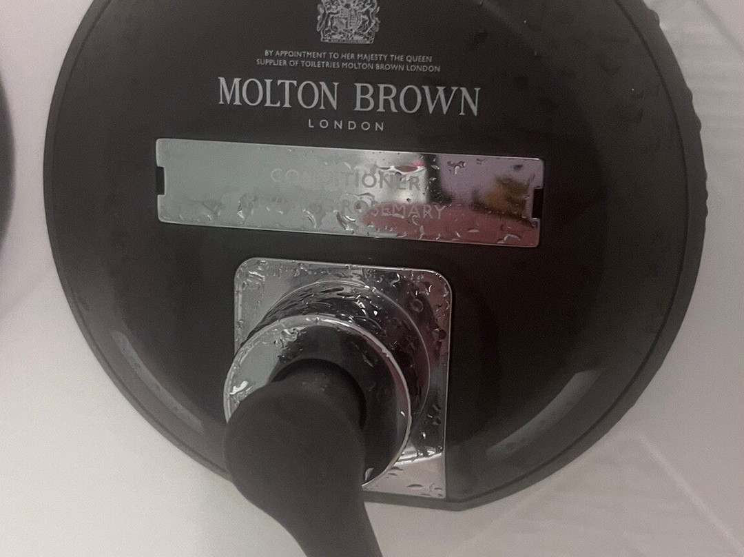 塞勒姆海滨酒店及套房主图