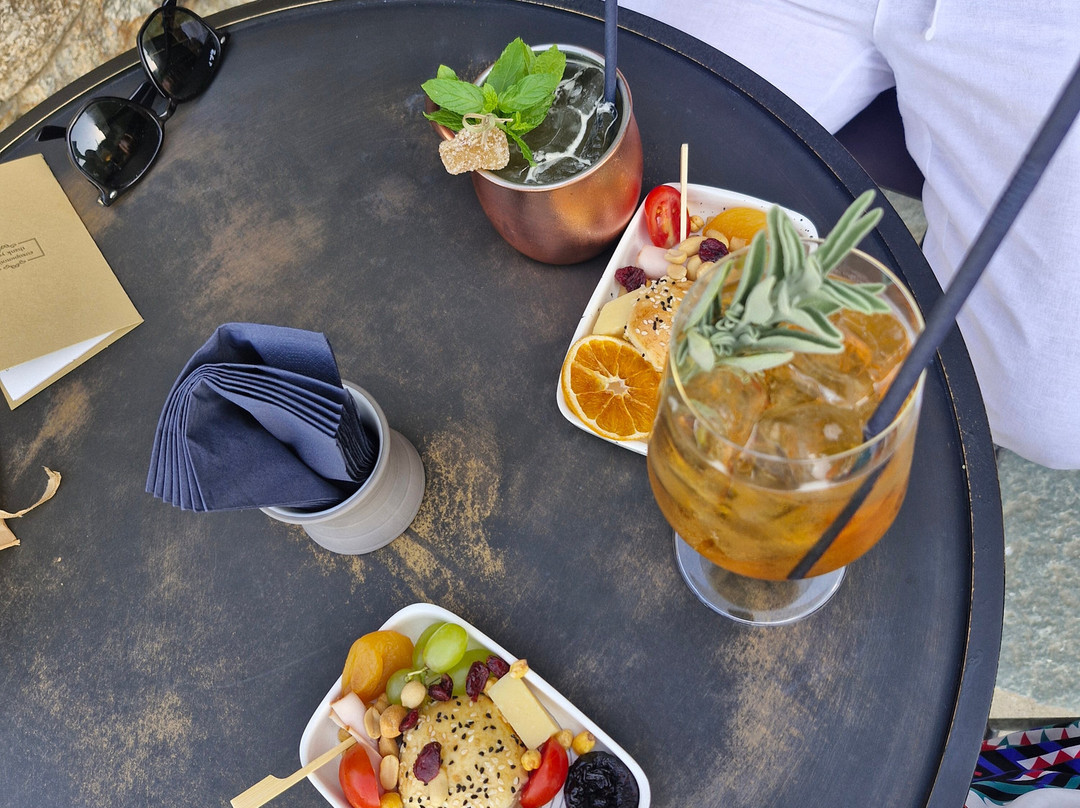 Metaxa Liknon-Vourliotes必去景点