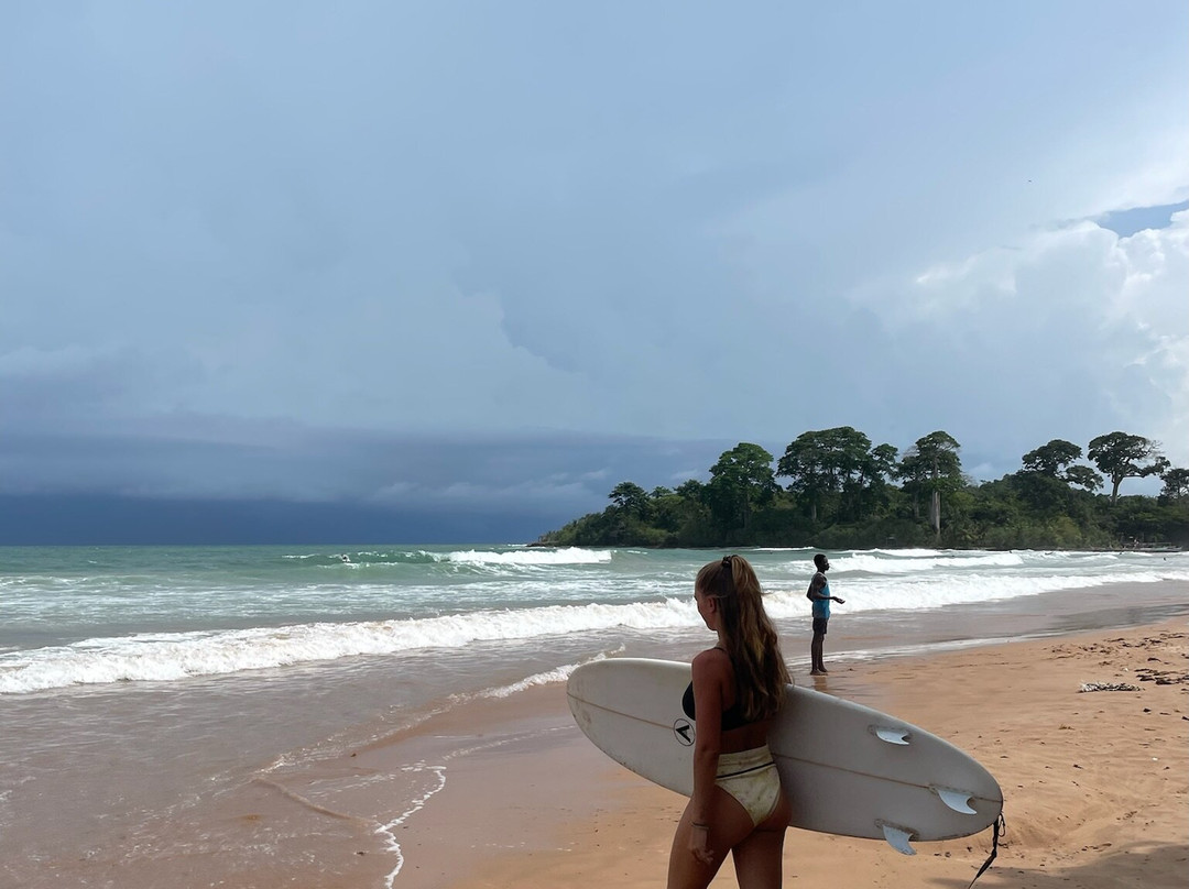 Justice's Brothers Surf School & Camp-Busua必去景点