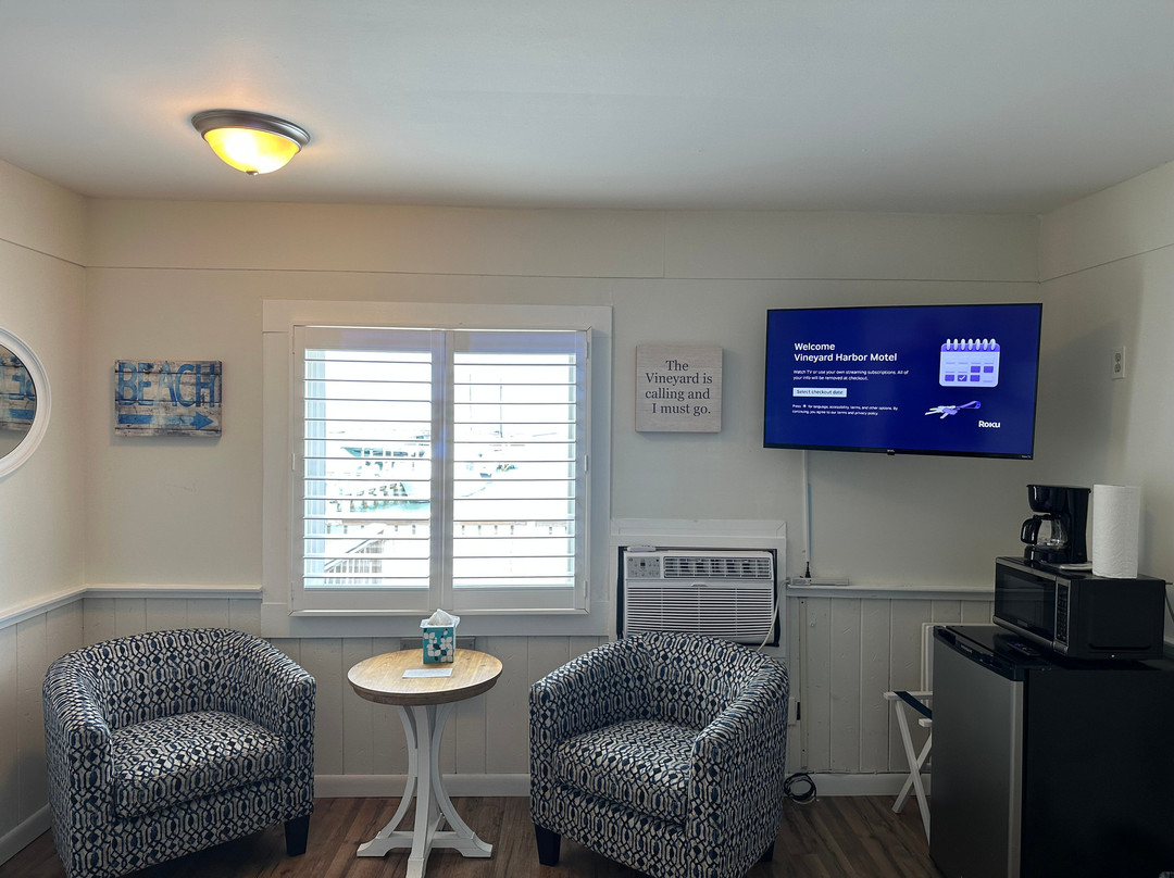 Vineyard Harbor Motel - Private Beach主图
