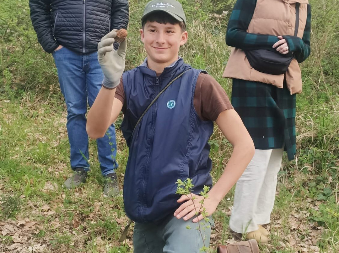 Truffle Hunting in Tuscany-卡斯德尔诺沃贝拉登卡必去景点