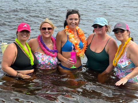 Royal Tiki Charters-美特尔海滩必去景点