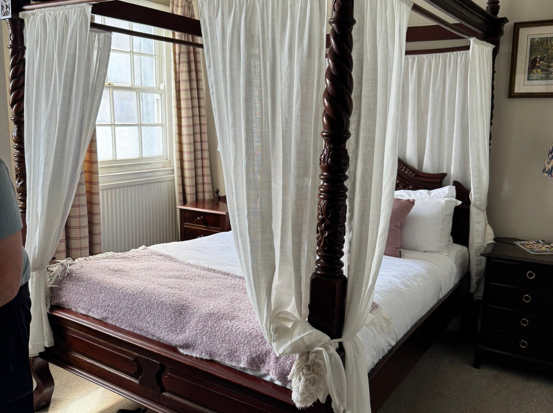 The White Hart Hotel主图