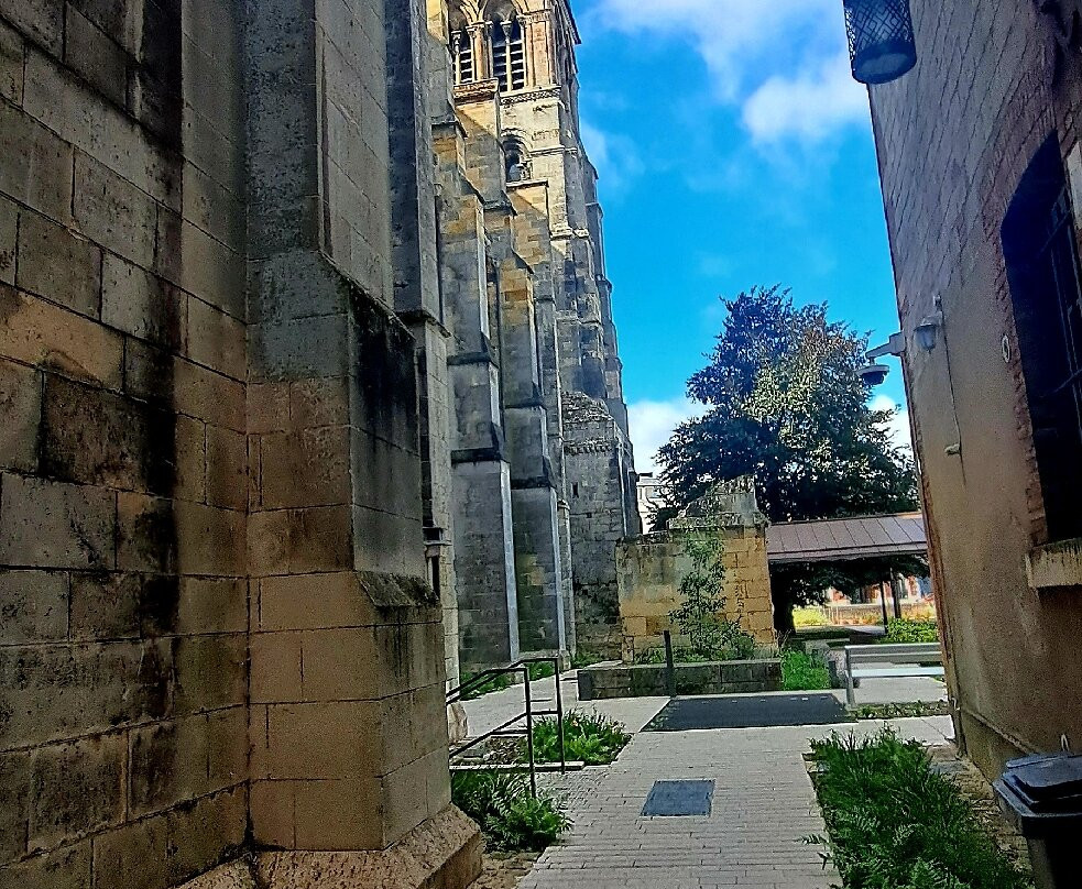 Collégiale Notre-dame-en-vaux-香槟地区沙隆必去景点