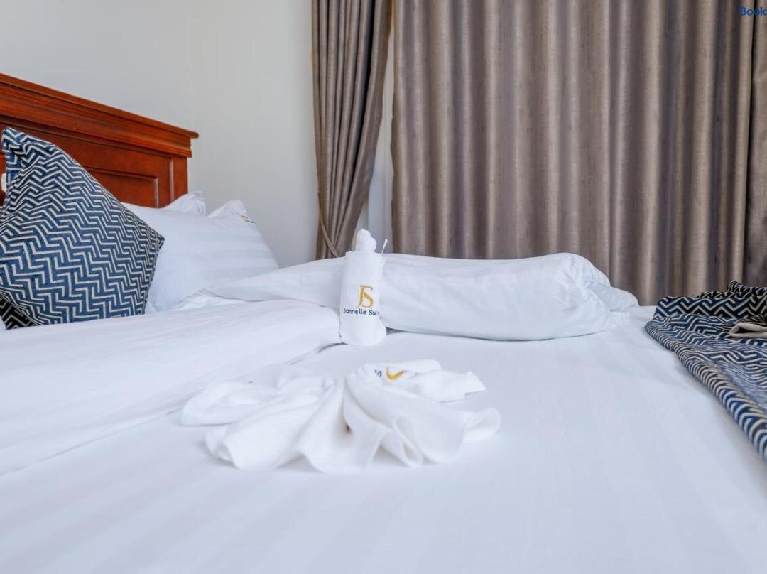 Jannelle Suites Hotel