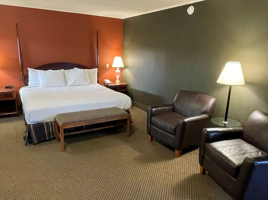 Crossroads Hotel and Event Center