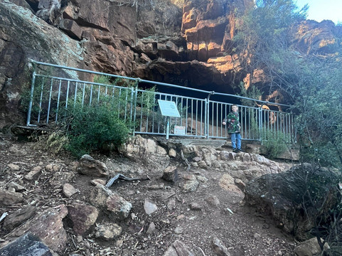 Ben Hall's Cave-Grenfell必去景点