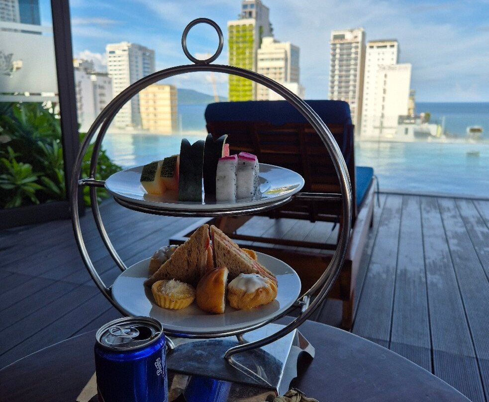 Golden Lotus Grand主图