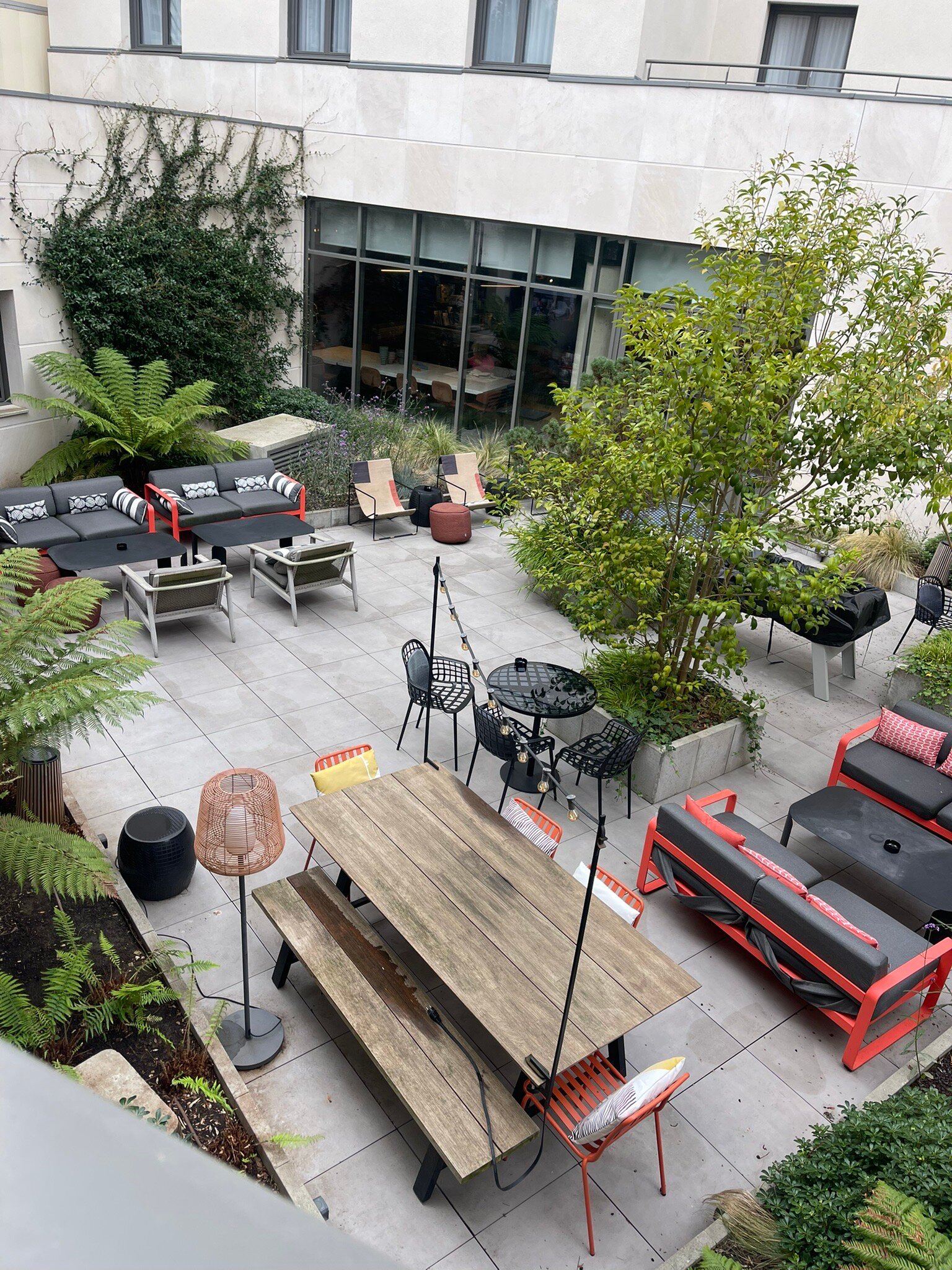 TRIBE Paris Saint Ouen-官方