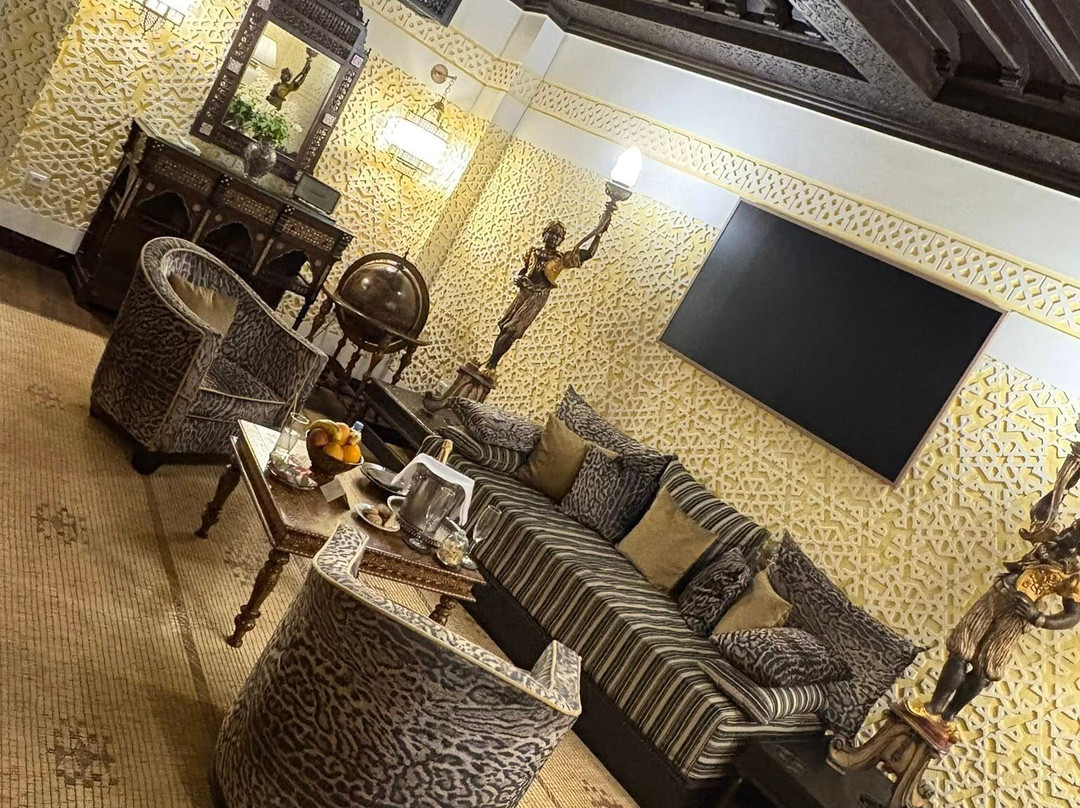 里亚德克瑞迪尼酒店主图