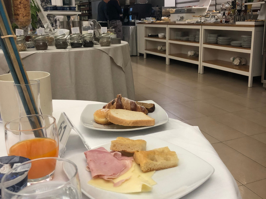多利亚酒店主图