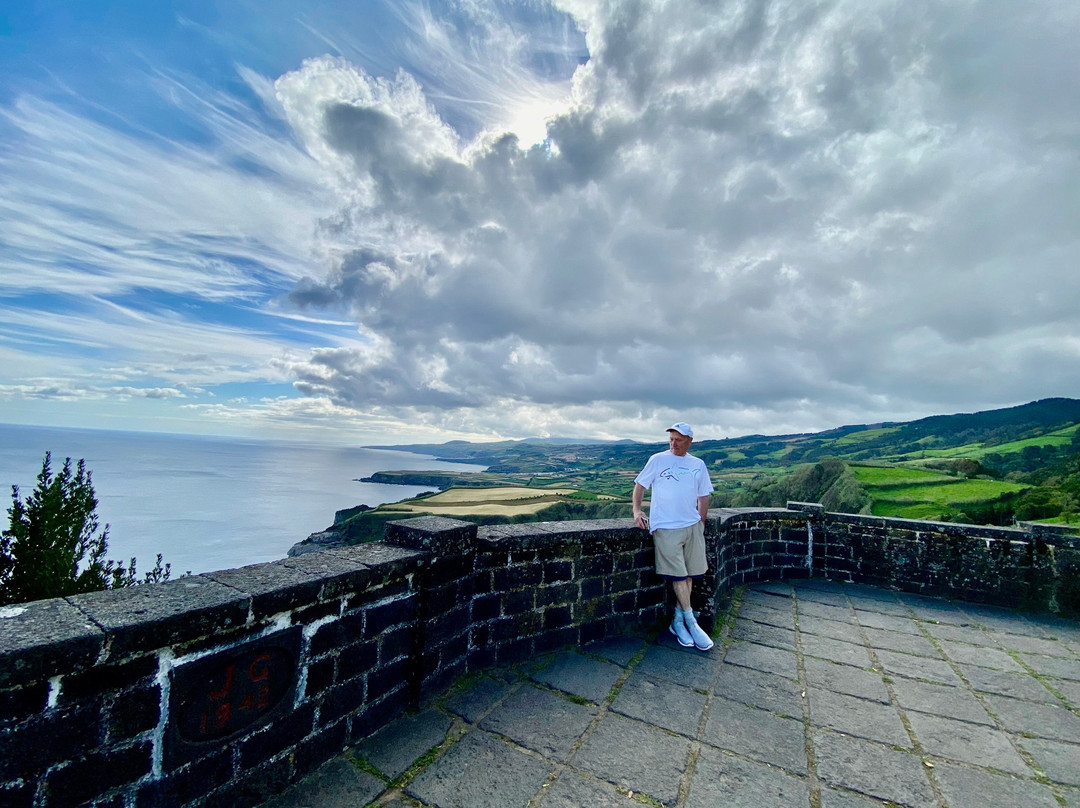 Portugal Travel Center-吉马良斯必去景点