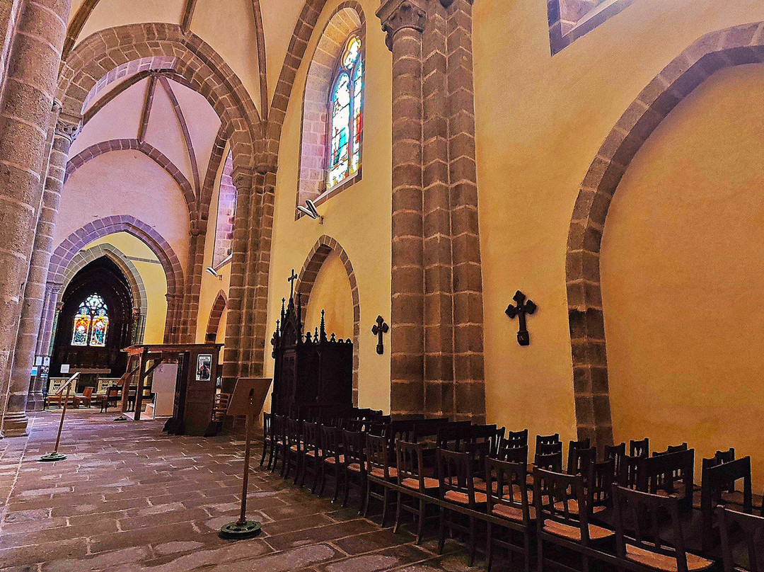 Eglise Saint-Laurent-Parthenay必去景点