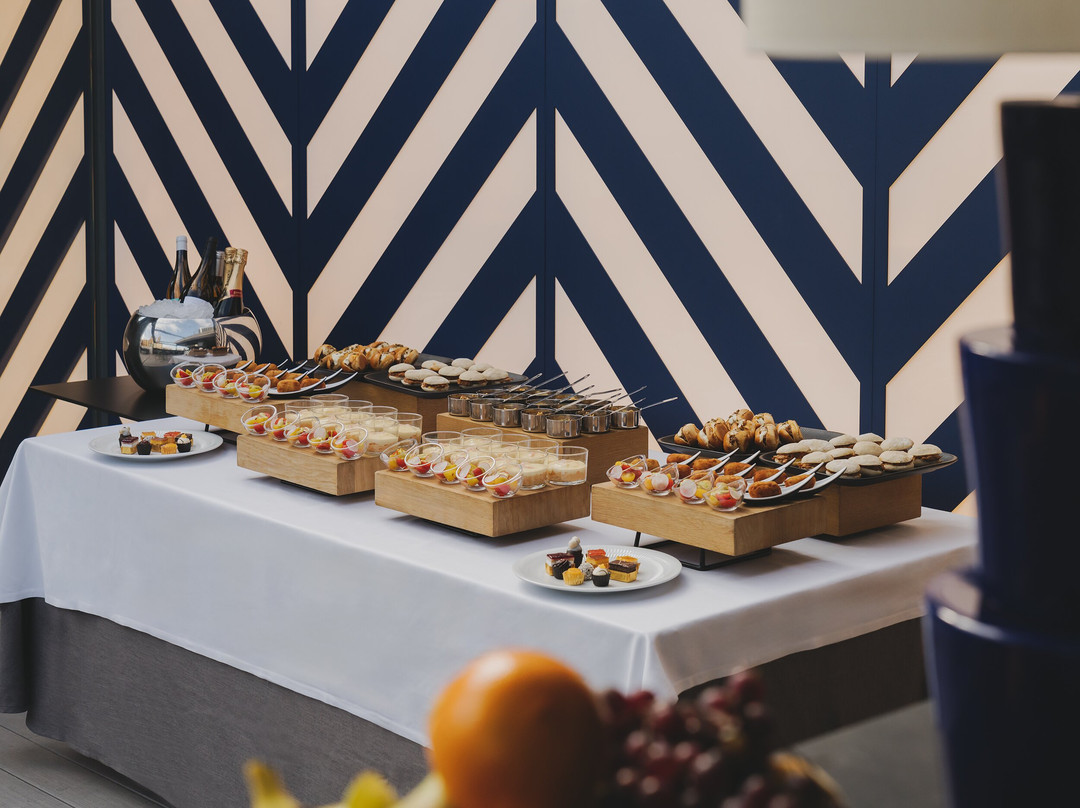 莫里纳拉里欧酒店主图