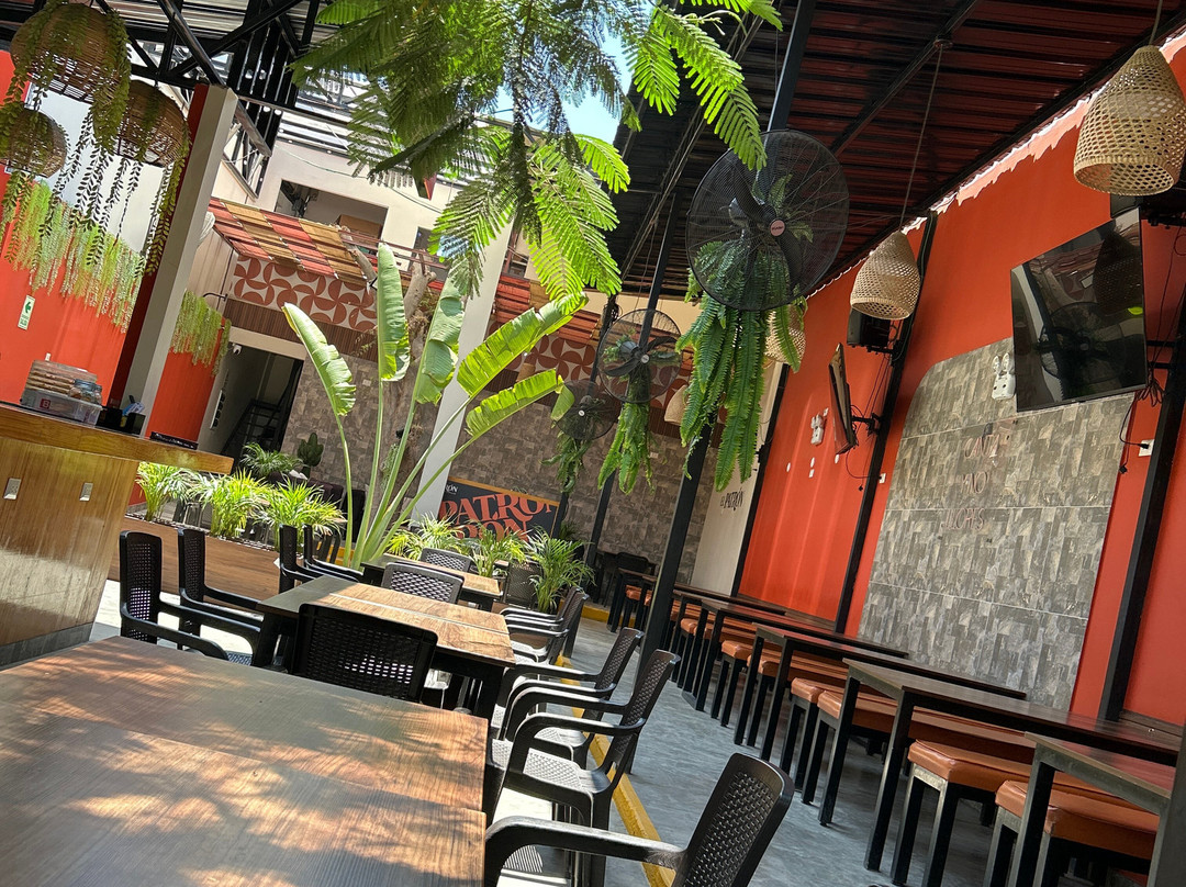 El Patrón Marino & Criollo