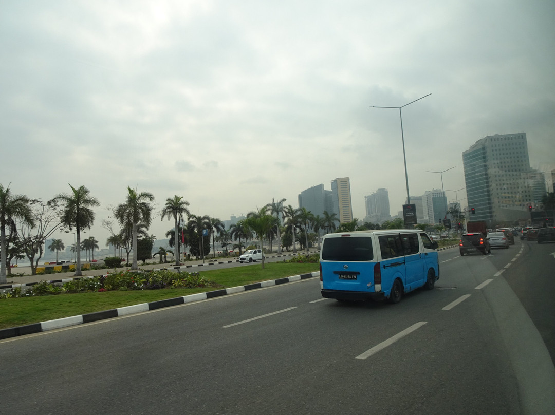 Avenida 4 de Fevereiro-卢安达必去景点