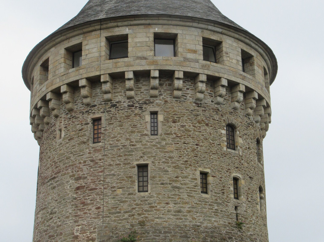 Tour de la Motte Tanguy-布列斯特必去景点