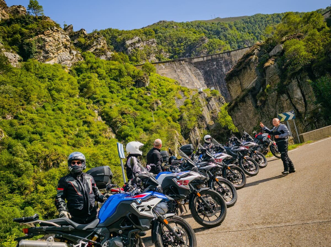 TravelBike Tours-瓦西亚马德里德必去景点