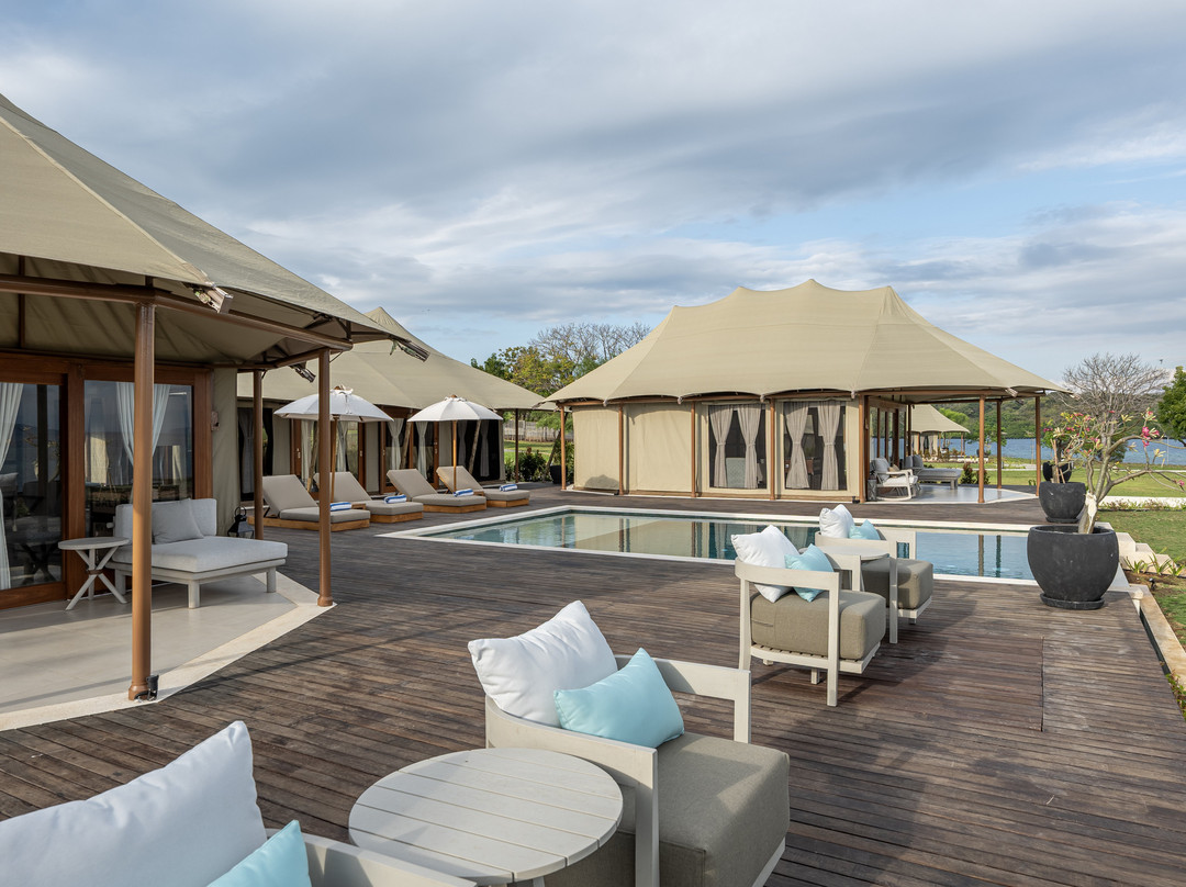 Menjangan Dynasty Resort, Beach Glamping And Dive Centre主图