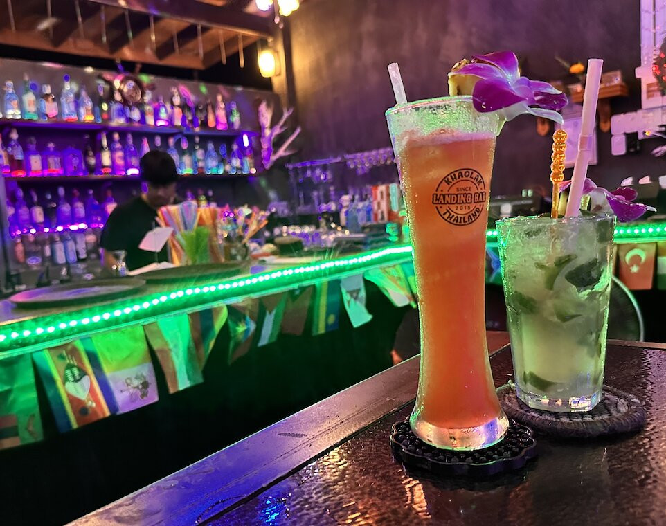 Khaolak Landing Bar-拉克山必去景点