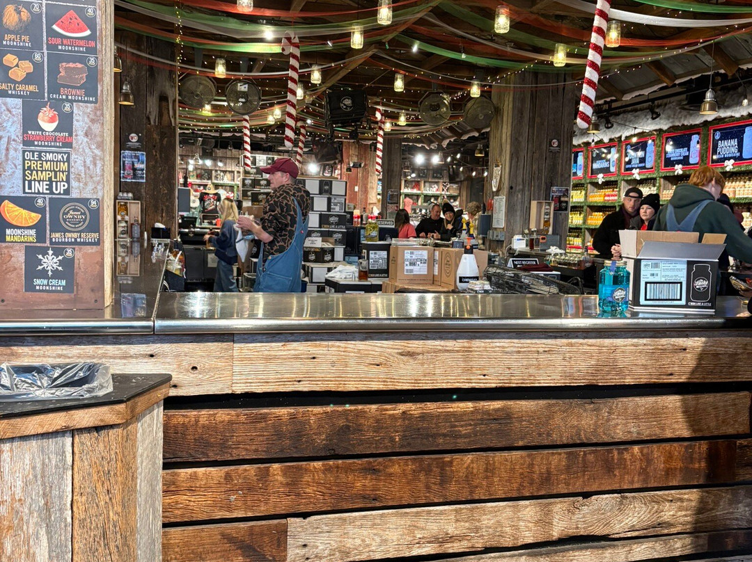 Ole Smoky Tennessee Moonshine-皮金福奇必去景点