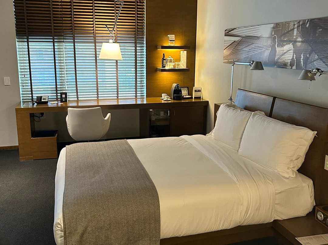 卡尔加里吉门酒店主图