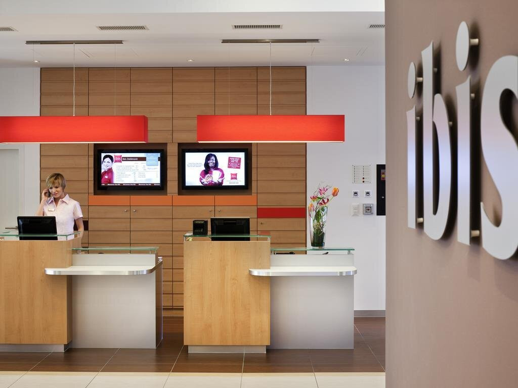 宜必思德雷蒙德尔斯伯格酒店主图