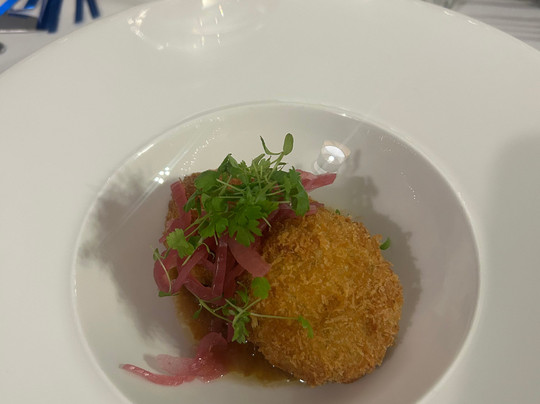 The Bridge House主图