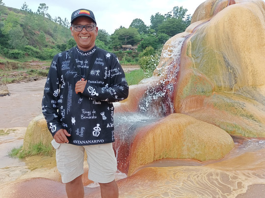 Geysers of Analavory-Analavory必去景点