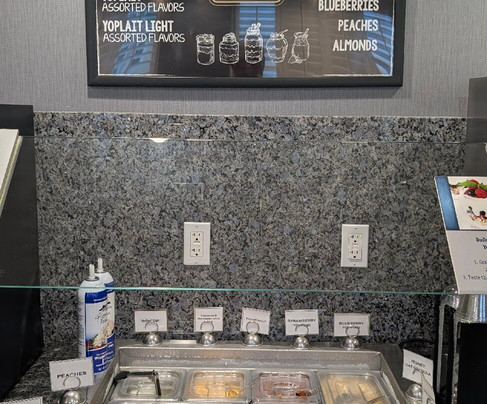 贝斯特韦斯特普拉斯阿维塔套房酒店主图