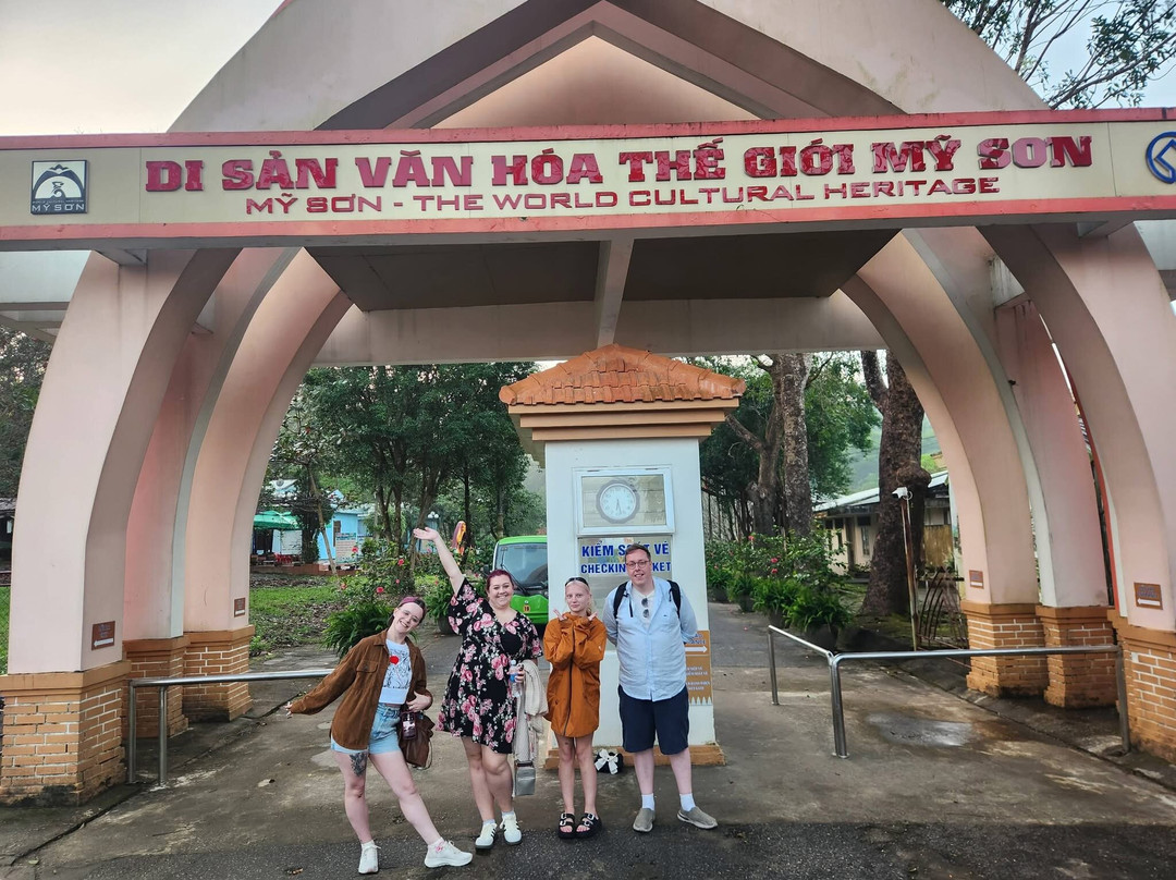 NYNA Travel - be U full Vietnam-河内必去景点