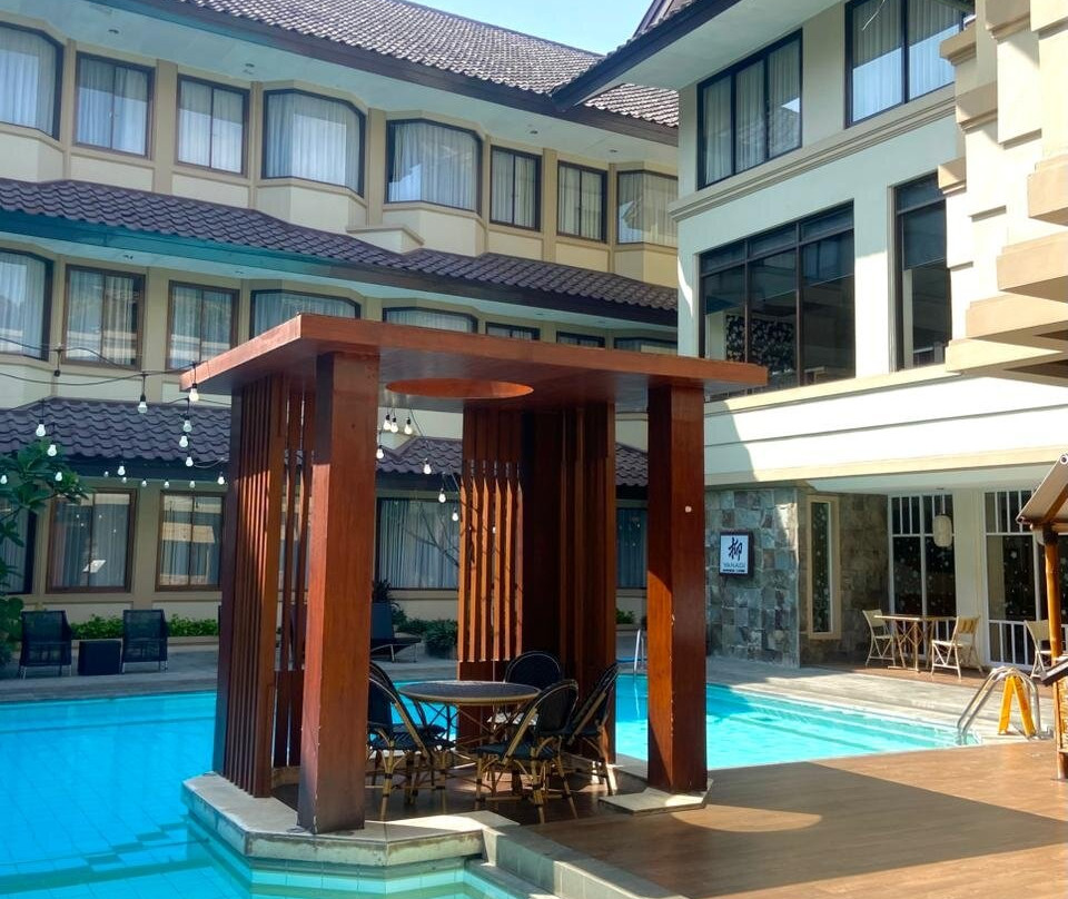 本塔尼酒店主图